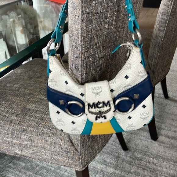 MCM small white and blue shoulder bag. - Picture 8 of 11